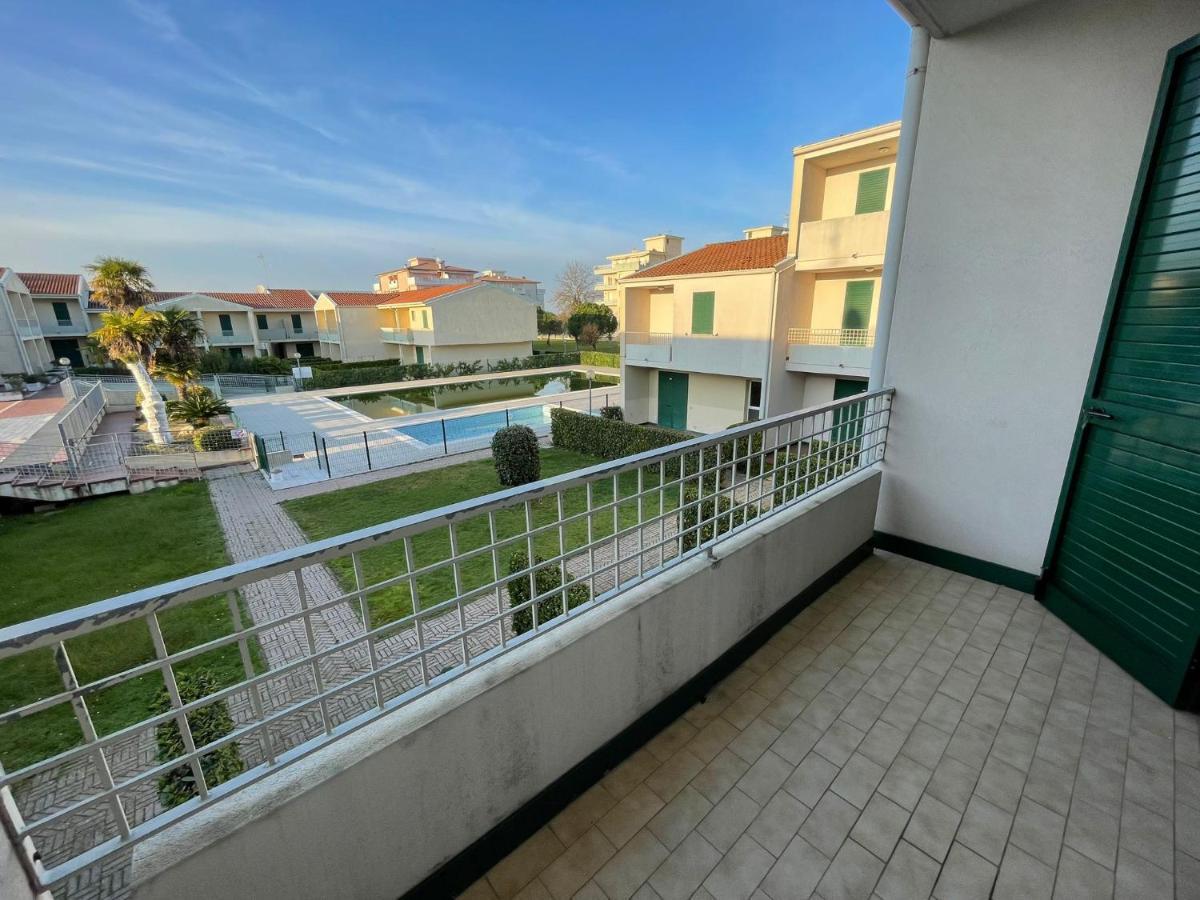 Apartment Caorle De Lux Swimming Pool, Parking, Garden Exterior foto